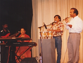 Lasantha sings a patriotic song